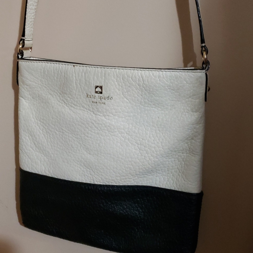 kate spade leather crossbody white black